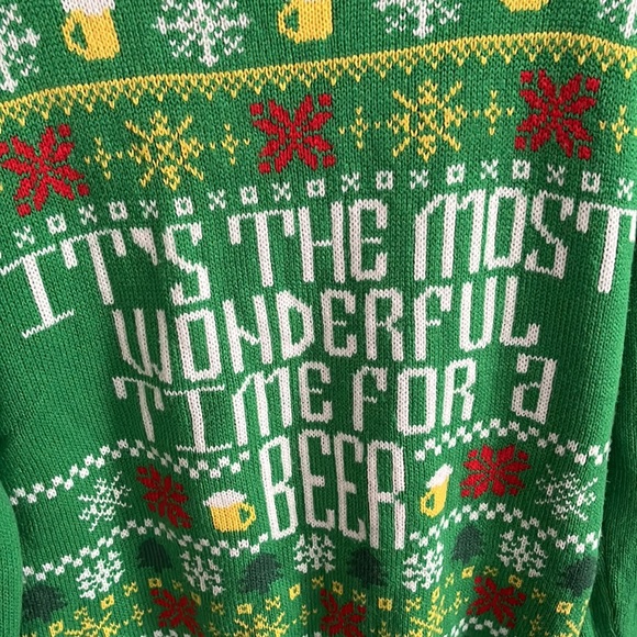 Christmas sweater 🎄🍻 - Picture 2 of 4